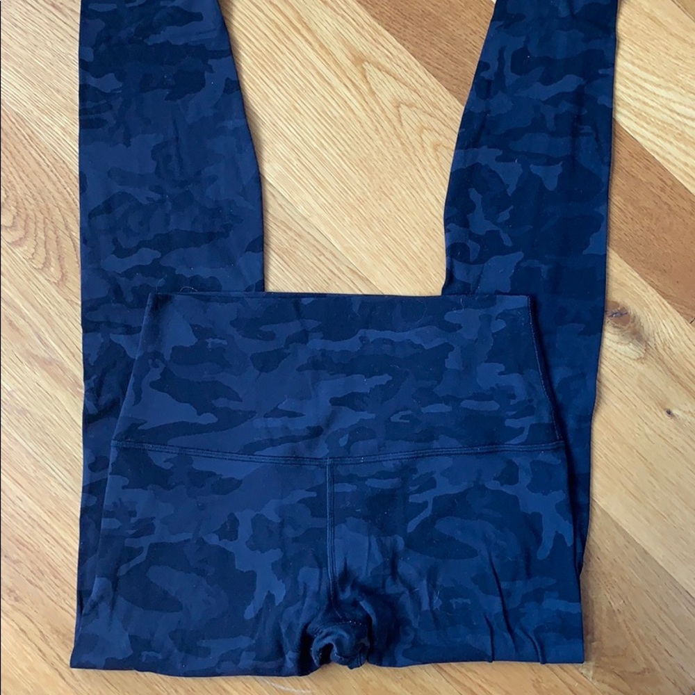 Black CAMO Lulu Aligns